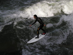 Eisbach surfing