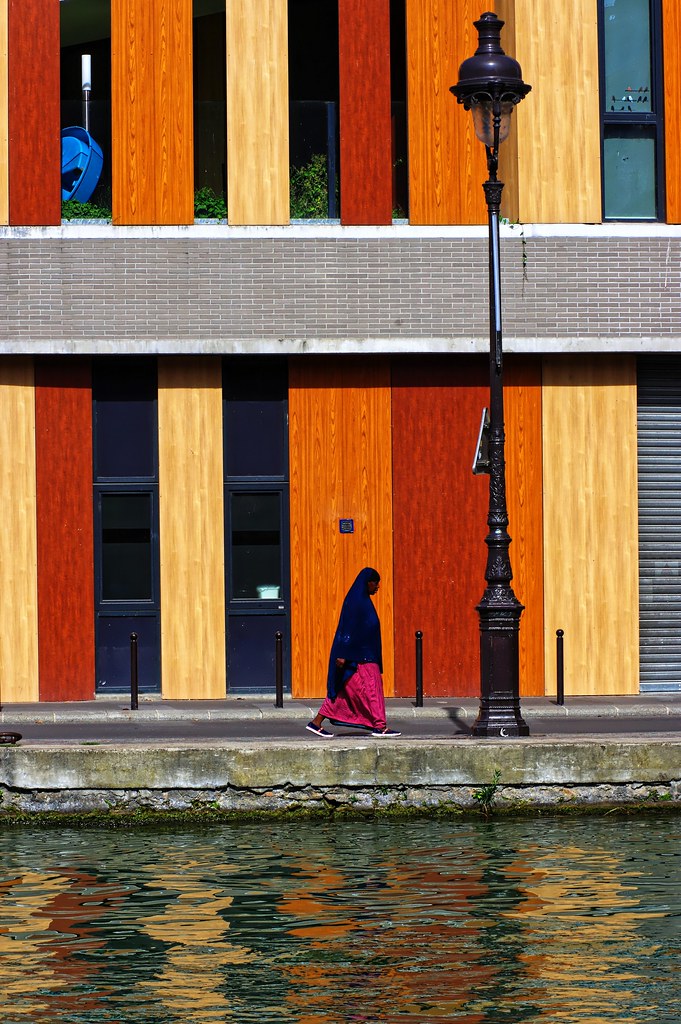 Promeneuse du Canal de l'Ourcq