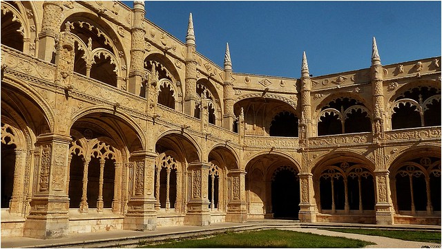 P1060325 - Monastère des Hiéronymites / Mosteiro dos Jerónimos - Cloître (Lisbonne)