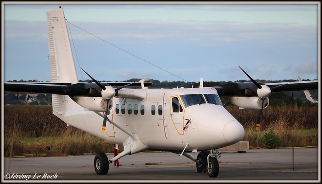 DE HAVILLAND CANADA DHC-6-300 TWIN OTTER FRENCH AIR FORCE (ARMEE DE L'AIR) F-RACV MSN745 A L'AEROPORT MORLAIX-PLOUJEAN LE   07 09 18