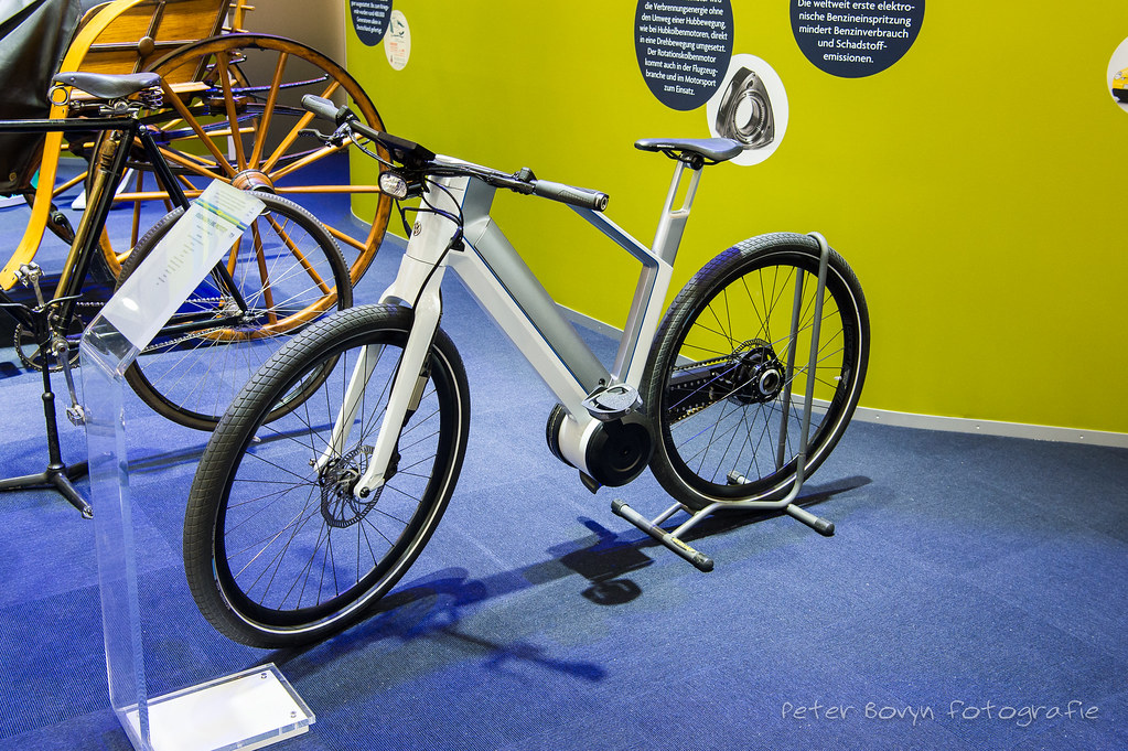 eten Vechter bescherming Volkswagen e-Bike Concept - 2014 | Techno Classica 2018 Esse… | Flickr