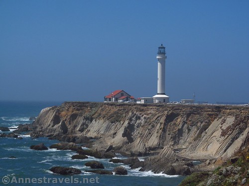 pointarenastornettanationalmonument pointarenalighthouse california lighthouse pacificocean cliffs coastline