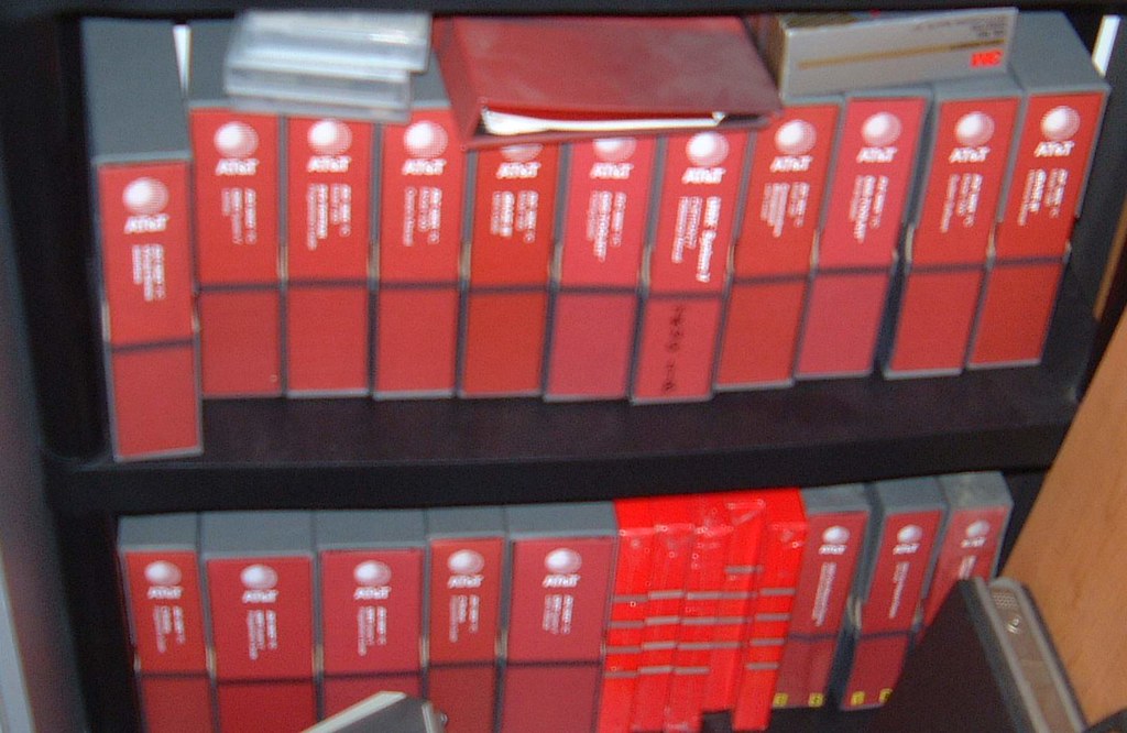 AT&T Unix Manuals | 3B1 and 3B2 manuals and software. The bi… | Flickr