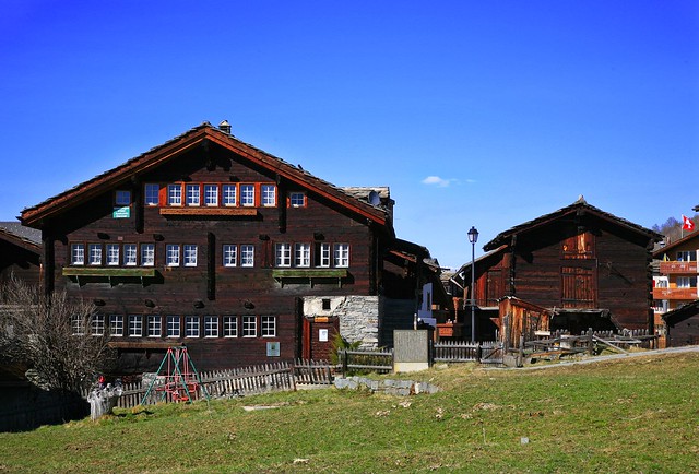 Valaisian house and store-house