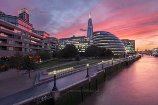 Amazing sunset in London - Christine Phillips