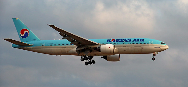 Korean Air / Boeing 777-2B5(ER) / HL7531