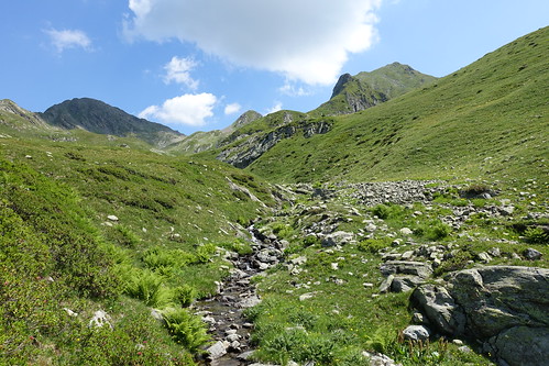 Hike to Mont Mirantin | Guilhem Vellut | Flickr