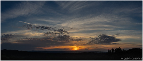 Du côté de Villeneuve lès avignon by cgautriaud, gard garrigue gautriaud ciel cloud coucher soleil sunset sun nuage sud south southoffrance suddefran