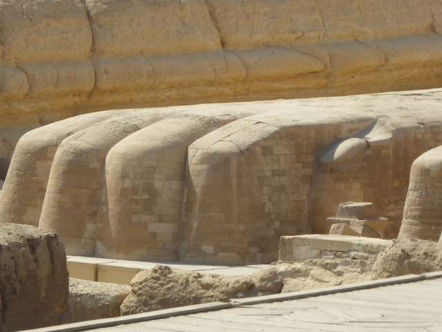 Sphinx's Paw, Giza