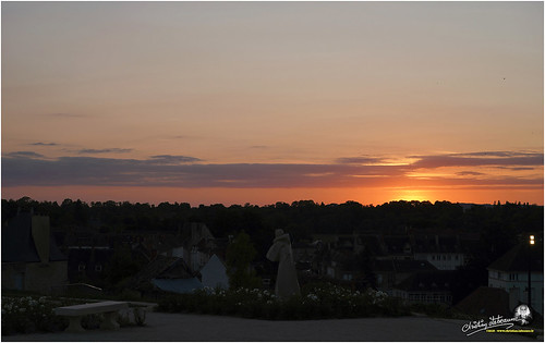 Châtillon-sur-Seine 21400 (coucher de soleil) "2018" by Christian Labeaune, Châtillon-sur-Seine, Impression du Châtillonnais, Bourgogne - Franche-Comté, France.2018 villesvilla
