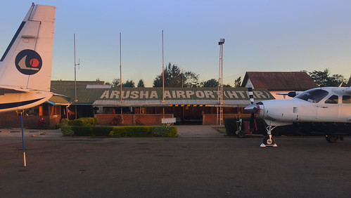 airport arusha tanzania serengeti ngorongroro sunset