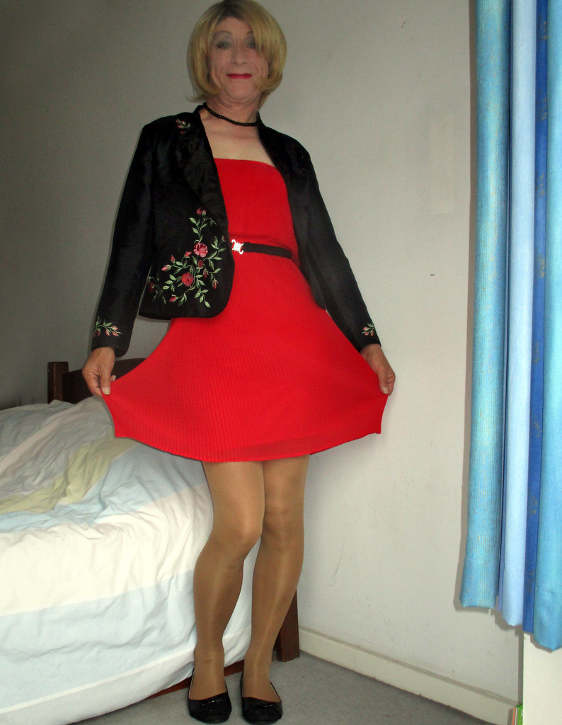 NEW RED PLEAT DRESS | Gillian | Flickr