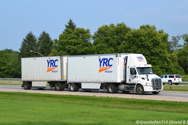 YRC Freight Freightliner Cascadia with Doubles