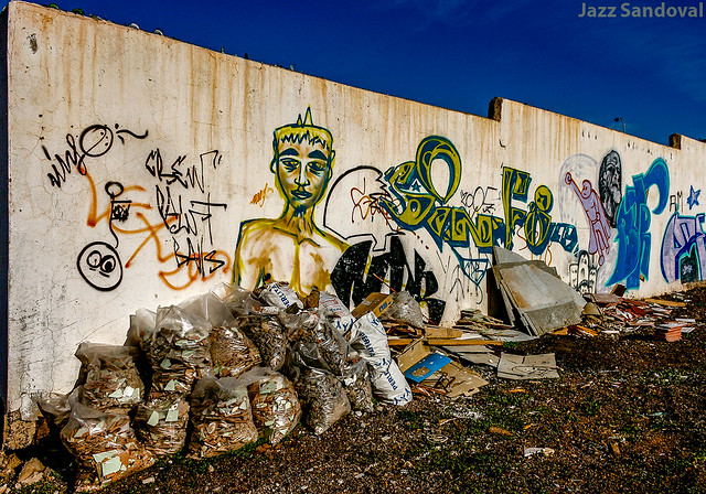 Pintadas y escombros. Arrecife, Lanzarote, febrero 2007.