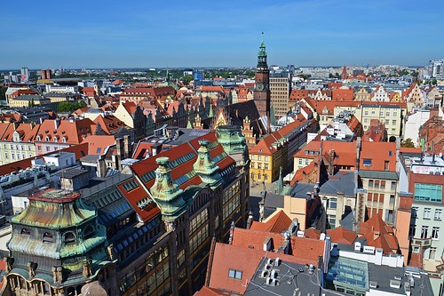 roofs wrocław poland city oldtown houses buildings architecture fromabove cityscape friendlychallenges