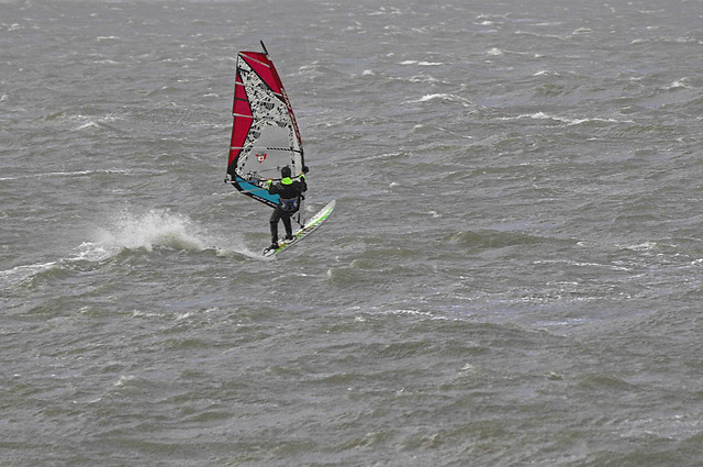 Stormy weather on the river Ems - the windsurfers like it!