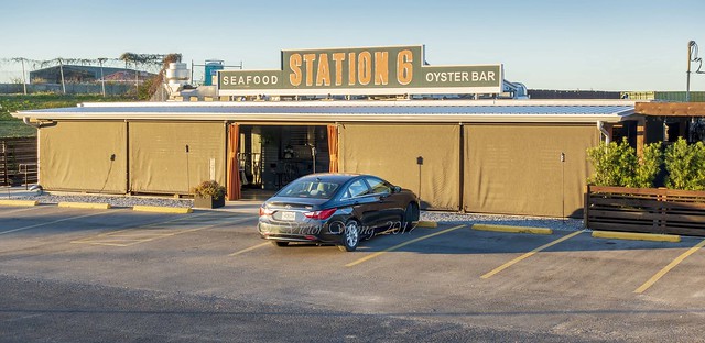 Station 6 Seafood Oyster Bar