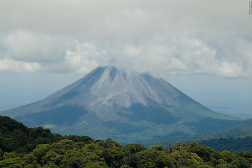 nature landscape geotagged volcano costarica santaelena arenal geo:tool=gmif geo:lat=10536421 geo:lon=84825439