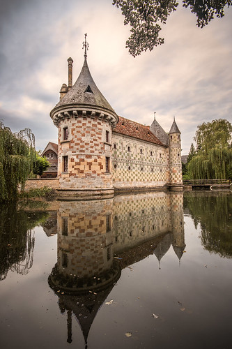 “châteaudesaintgermaindelivet” “paysd’auge” normandy normandie france medieval renaissance artists collombage “halftimber” moat castle chateau liseiux “greenstones” copper slate beautiful history monument museum “eugènedelacroix” calvados “léonriesener” checked charming lovely water reflection drawbridge towers dragons mood atmosphere “fineart” ethereal striking artistic interpretation impressionist stylistic style colours “wideangle” ultrawide canon 70d “canon70d” sigma 1020 1020mm f456 “sigma1020mmf456dchsm”