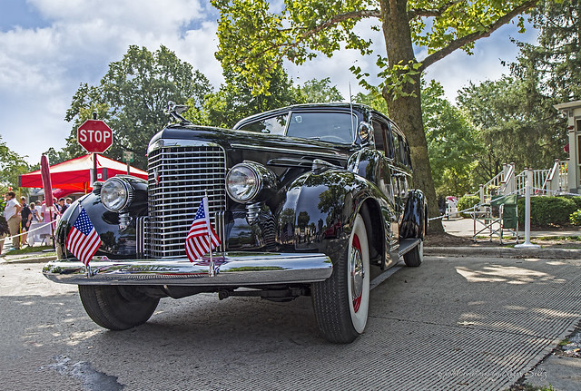 1940 Cadillac 16, 7-Passenger Sedan