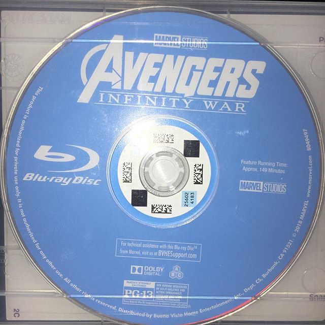 I'm about to watch this movie again. Why am I doing this to myself? #avengersinfinitywar #avengers3 #marvelcinematicuniverse #thor #ironman #spiderman #captainamerica #guardiansofthegalaxy #blackpanther #screwyouthanos