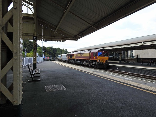 DB Schenker Freight Train, Bath Spa Railway Station, Bath 5 September 2018