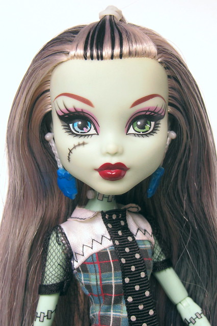 Monster High Frankie Stein with Watzit pet 1st wave basic