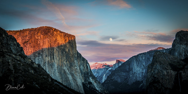 Tunnel view sunset and moon rise