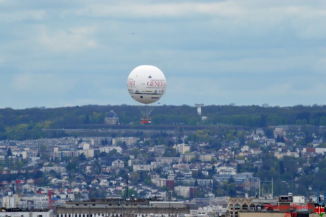 The Generali Baloon floats above Paris