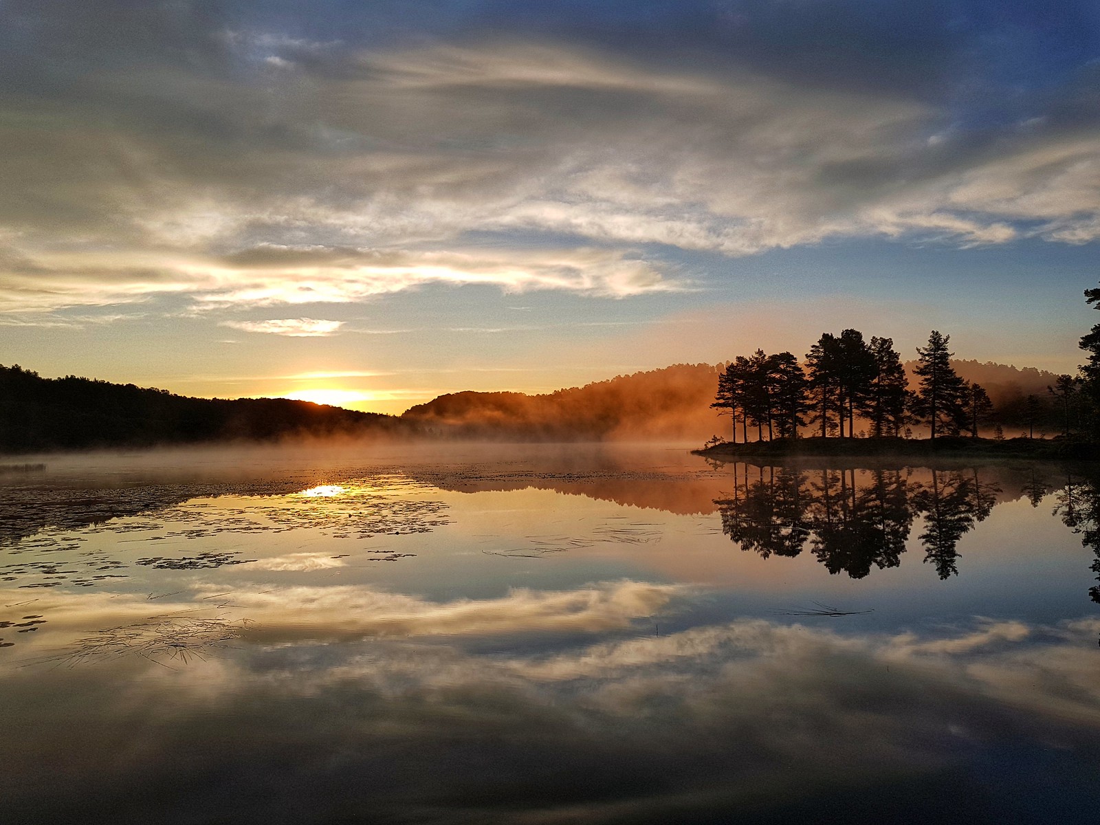 Sunrise Øverlandsvatnet September 2018