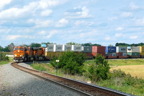 bnsf trains railroads