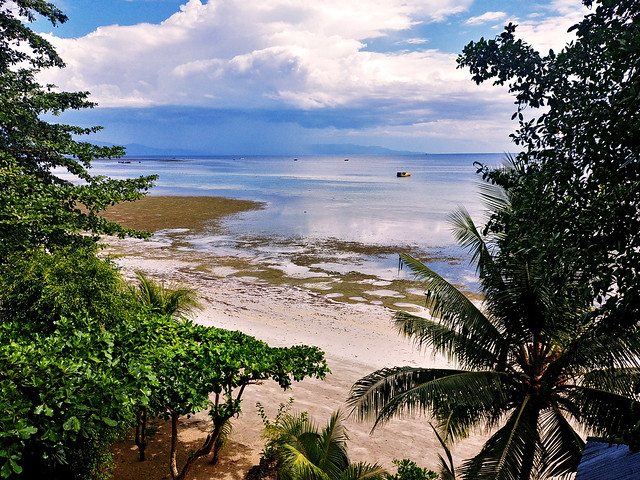 Bunaken beach