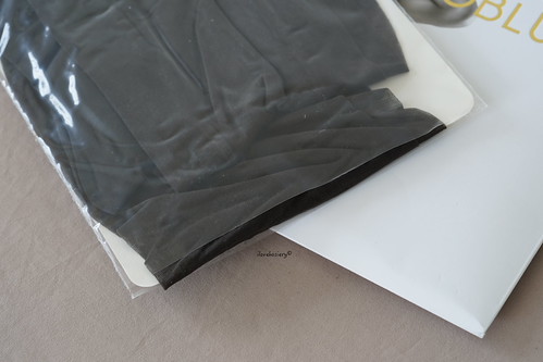 Pantyhose Review & Try On Oroblu Sheer Sensuel 20 in Dark Caramel & Opaque Satin
