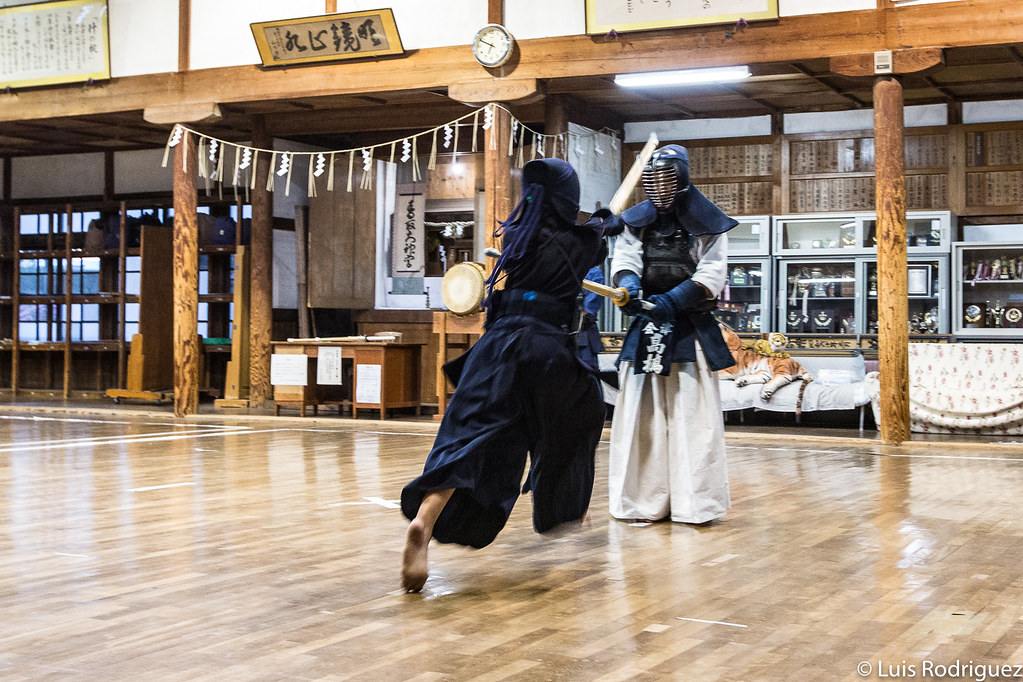 Practicando kendo en Aizu-Wakamatsu