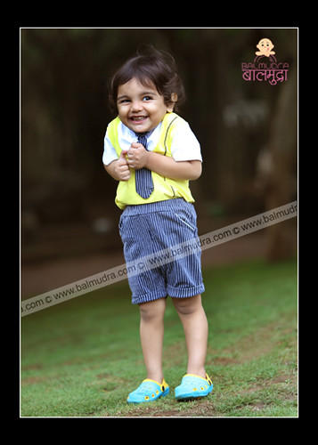 Very Cute kid Outdoor Photo Shoot in Studio Balmudra Pune.jpg