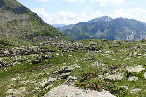 Hike to Mont Mirantin | Guilhem Vellut | Flickr