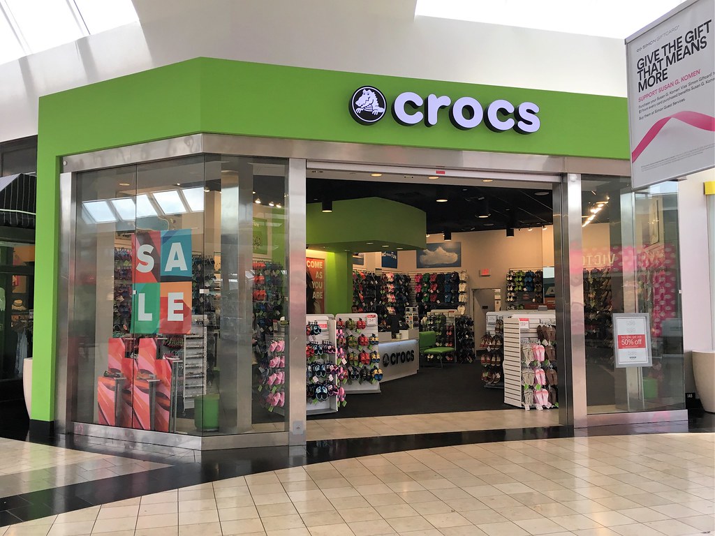 Crocs International Mall | Phillip 
