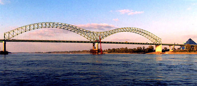 Hernando de Soto Bridge, Memphis, Tennessee