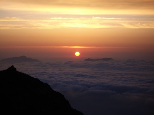 cloud mountain japan sunrise hakuba nagano happo cloudsea karamatsu 八方尾根