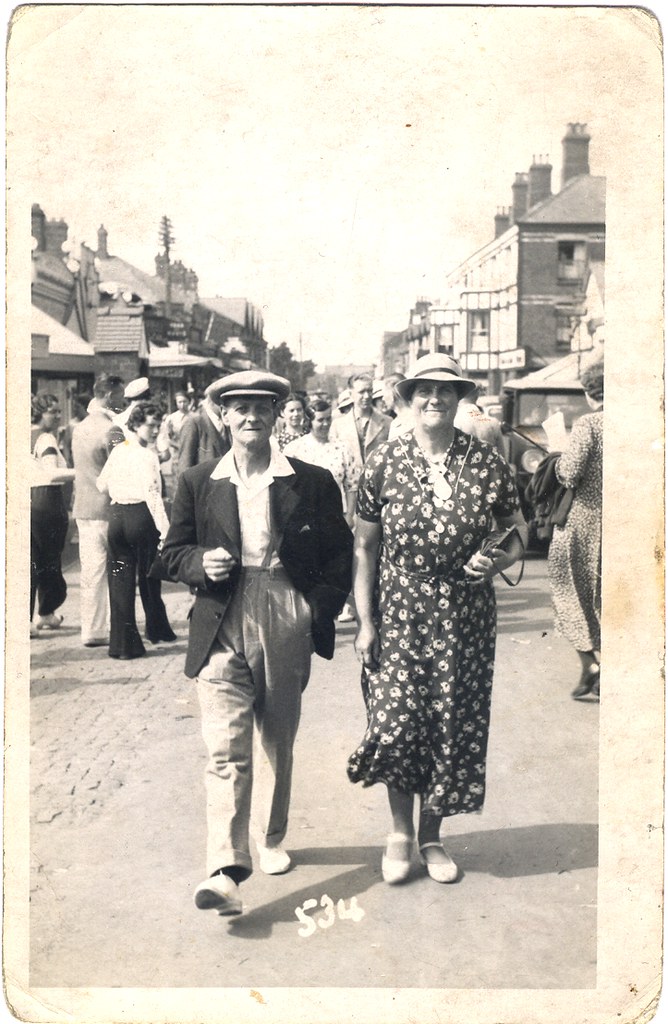Fred and Alice Horridge | From a set taken in Mablethorpe, L… | Flickr