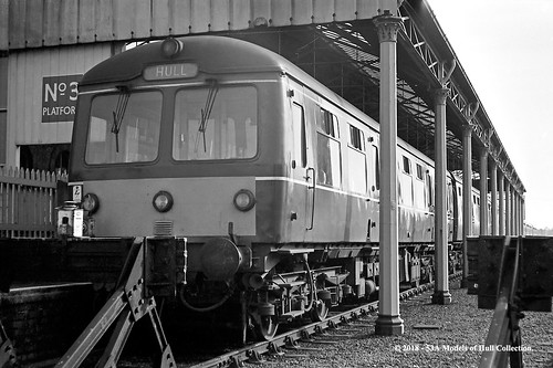 britishrailways cravens class105 dmu diesel passenger hornseatown eastyorkshire train railway locomotive railroad
