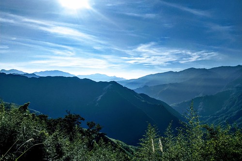 sky green plants nature view clouds light sunlight taiwan hsinchu yufeng jianshi jianshih mrqwang mountain mountains