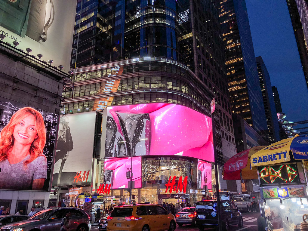 H&M Store, Broadway, Times Square - NYC