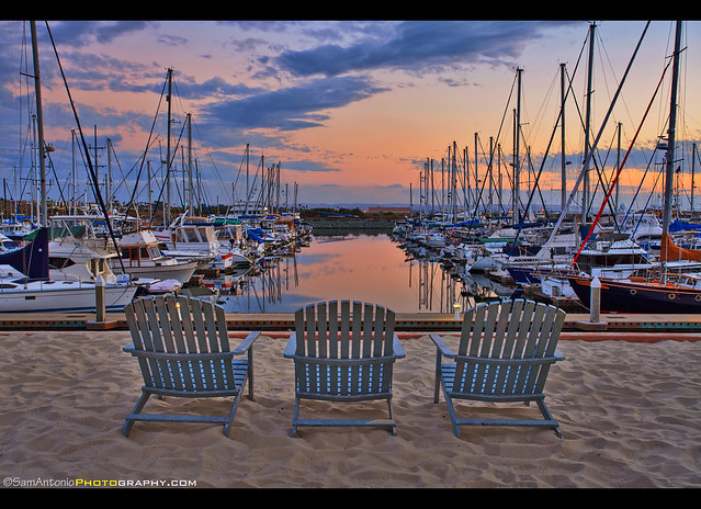 Sit down, relax and enjoy the sunset at Pier 32 Marina