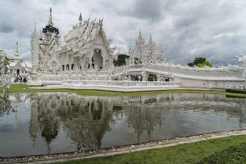 thailand tailandia tempio temple sony a6500 zeiss chiangrai acqua rifessi water asia bangkok