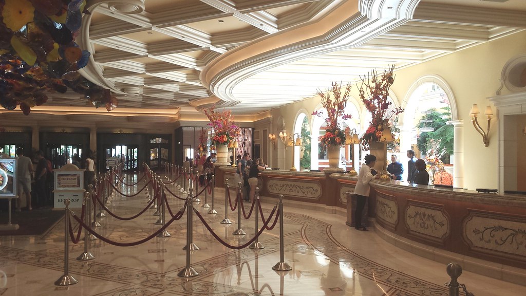 Check in area at the Bellagio | liftermac | Flickr