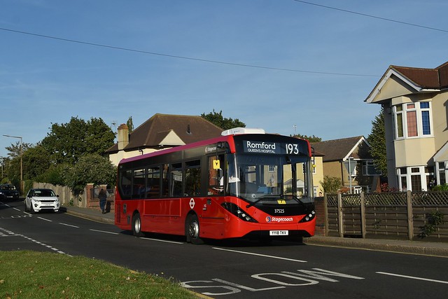 *NEW* Stagecoach London: 37525 | YY18TKV || 193: County Park Estate - Romford Queen's Hospital