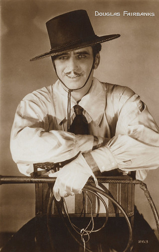 Douglas Fairbanks in Don Q Son of Zorro (1925)