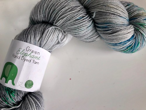 Green elephant sock yarn. EvinOK.com is the 2014 and 2017 best arts & Crafts blog in Ireland