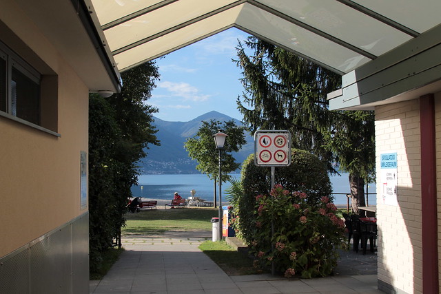 Freibad - Badi von Ascona am Lago Maggiore ( auch Verbano Lagh Maggior Langensee See lac lake lago ) im Sopraceneri im Kanton Tessin - Ticino der Schweiz